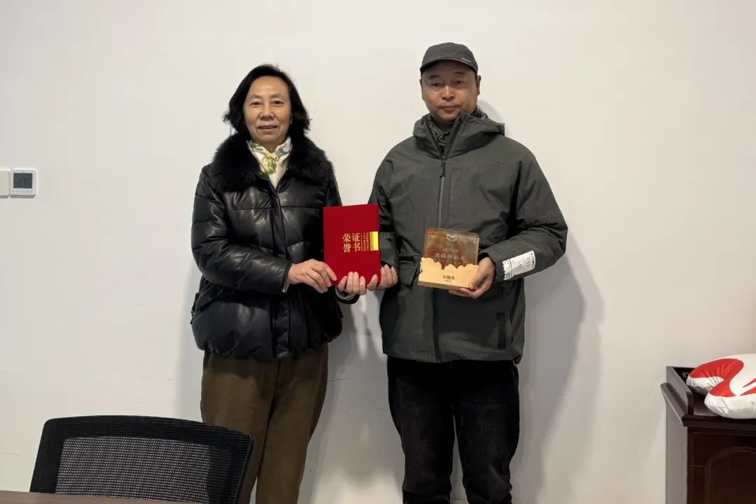 1749102361864172.jpg 640 (1).jpg